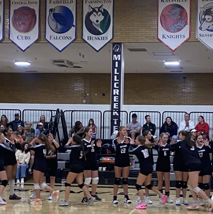 girls volleyball