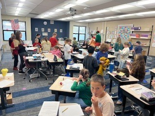 Pinky & Reindeer in student classes