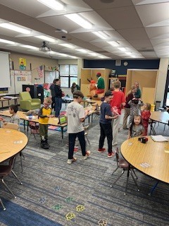 Pinky & Reindeer in student classes