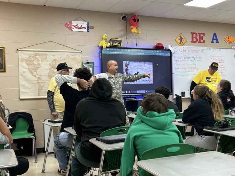 Veterans visit DHS history classes