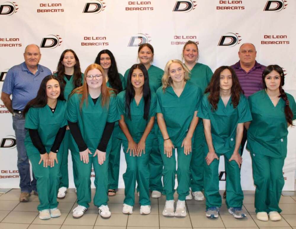 2026-2027 DHS Health Science CCMA & CNA Students  group picture with two teachers