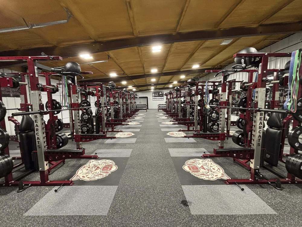 de leon athletics weight room