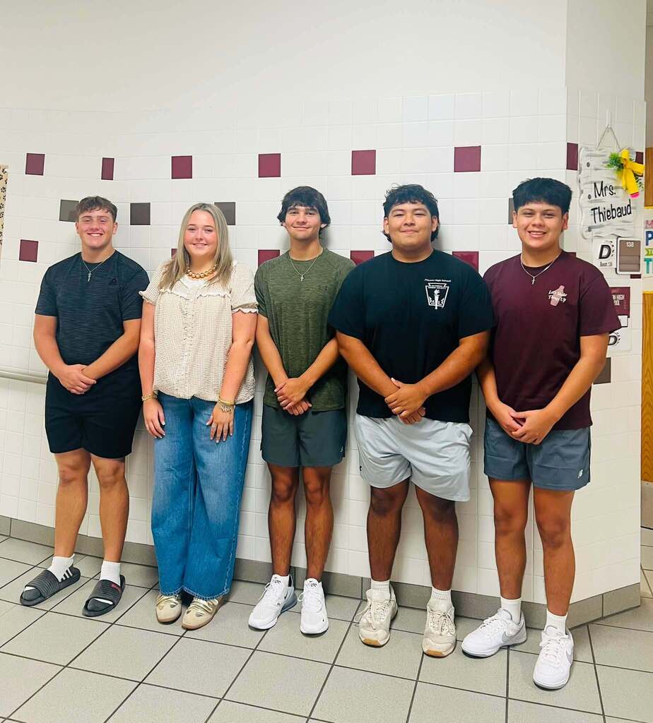 senior class officers group picture