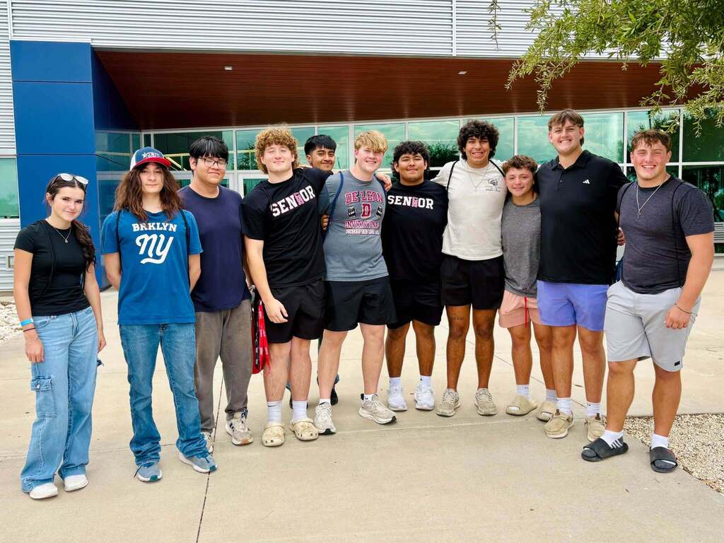 group of students touring tstc
