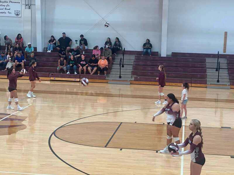pre volleyball match volleying