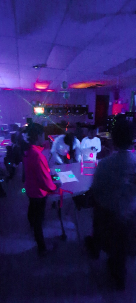 5th grade science "Glow Day"