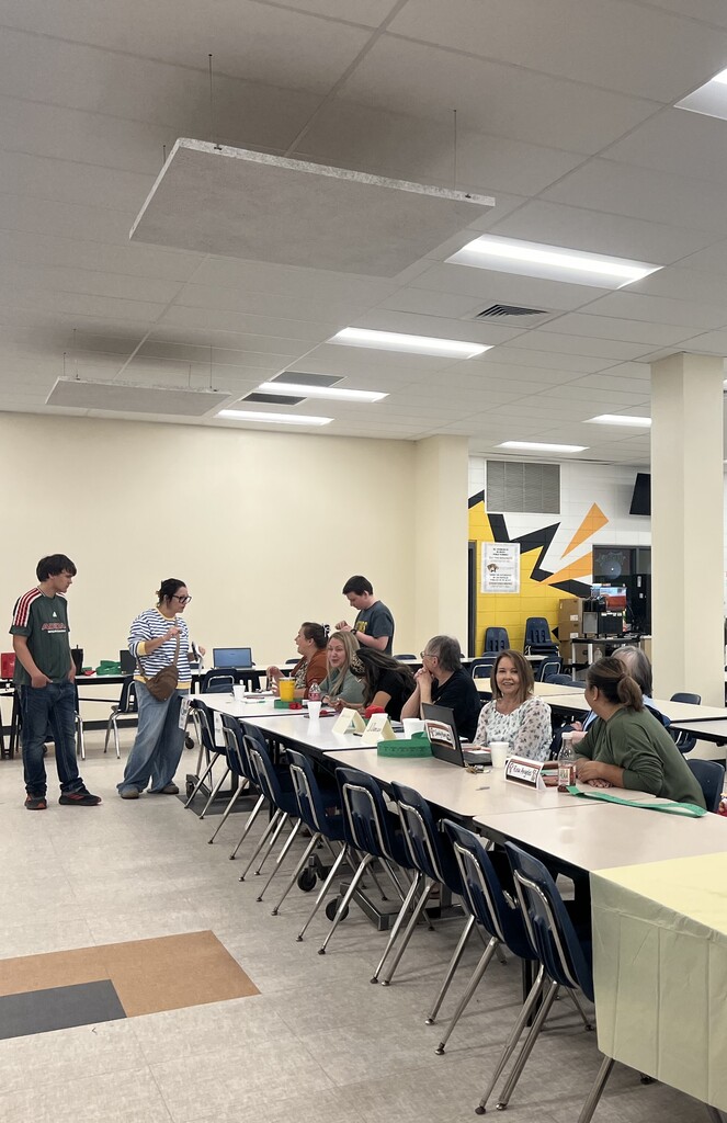 Parents, students and teachers at Parents Make a Difference Night.