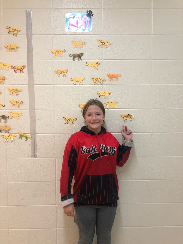 Madyson has earned 100 AR points !