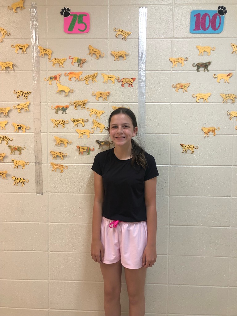 Mia has earned 75 AR points !