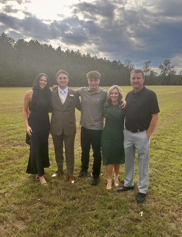 Chayla Earney and her family