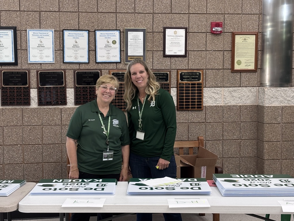 Photo of staff members.