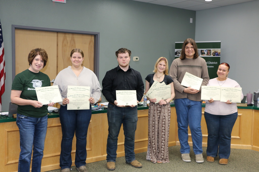 Photo of students. 