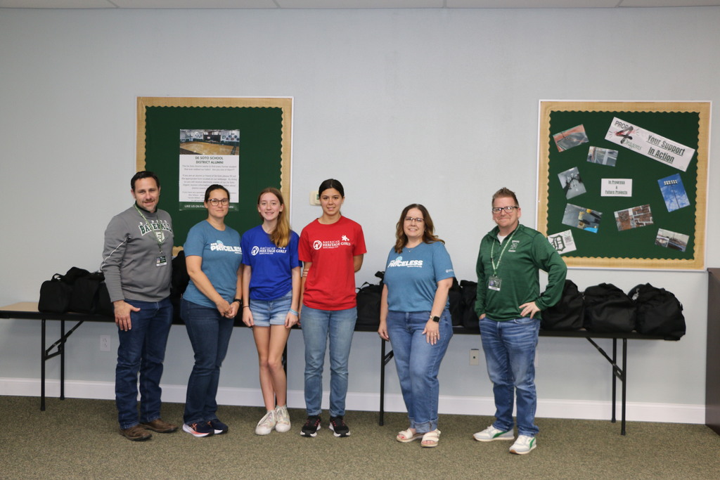 Photo of staff members.