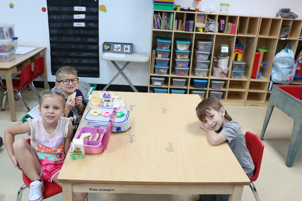 Photo of students. 
