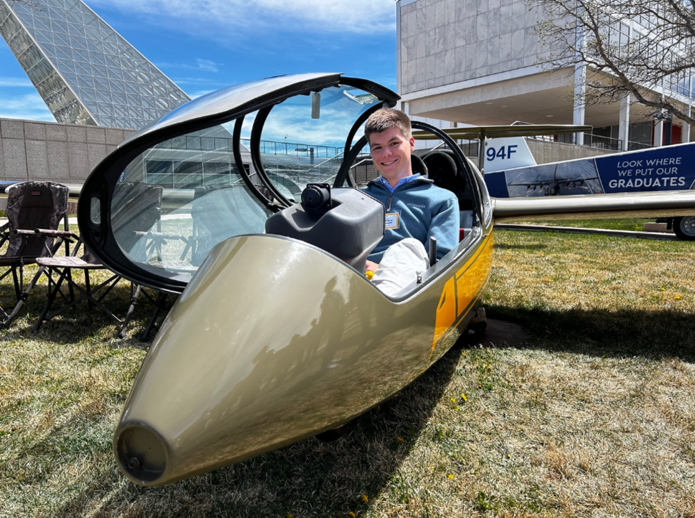 Decatur High Senior Matthew Kimmett accepted an appointment to the USAFA Class of 2030!