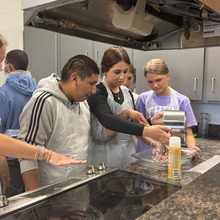 Students in Ms Griffin’s 4th block class partnered with students from Ms. Siebels’ and Ms. Barbers’ classes to make Bearcat Pride Rice Krispy treats.