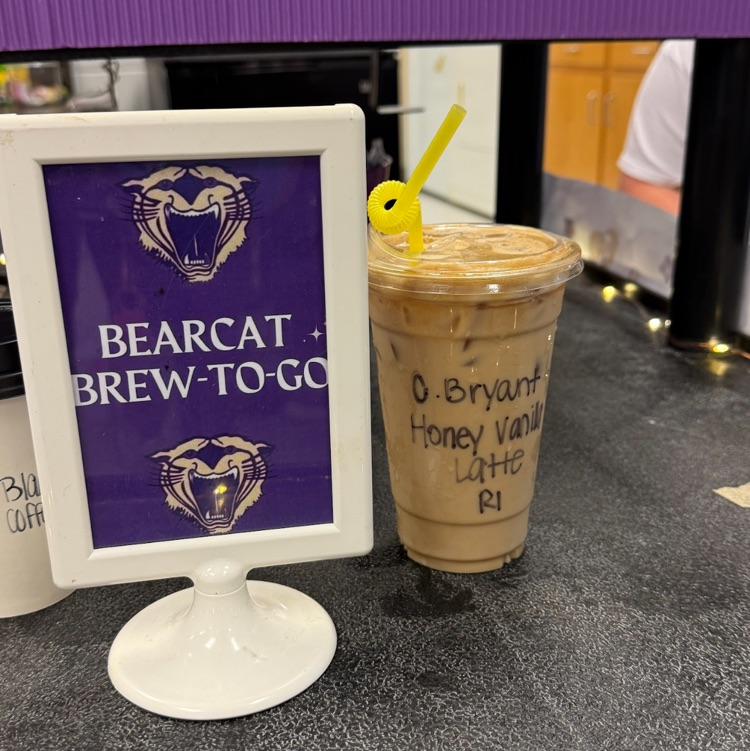 Bearcats Brew students helped out faculty and staff kick off their Friday with specialty coffees and teas