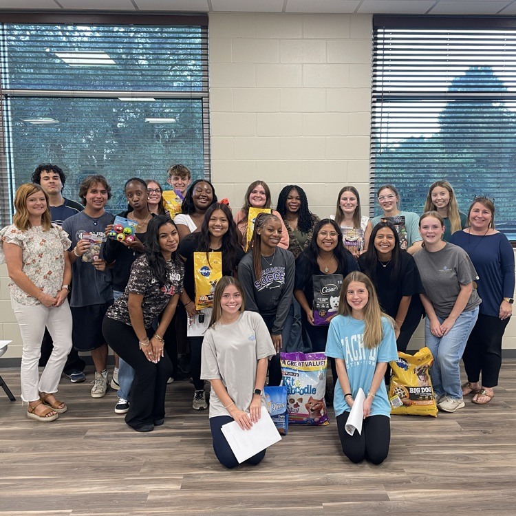 The Anchor Club is excited to partner with the Bainbridge-Decatur County Humane Society.  Members can't wait to help with all aspects of volunteering. 