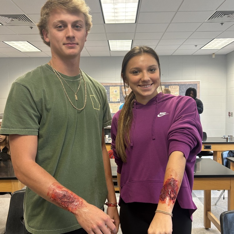 Anatomy students learn about wound care. 
