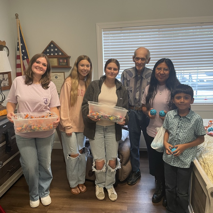 Anchor members Kenzie, Anna, Sidney and Angelica visited with the residents of Memorial Manor and brought them Halloween goodies.