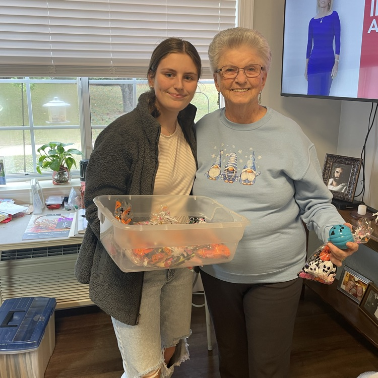 Anchor members Kenzie, Anna, Sidney and Angelica visited with the residents of Memorial Manor and brought them Halloween goodies.