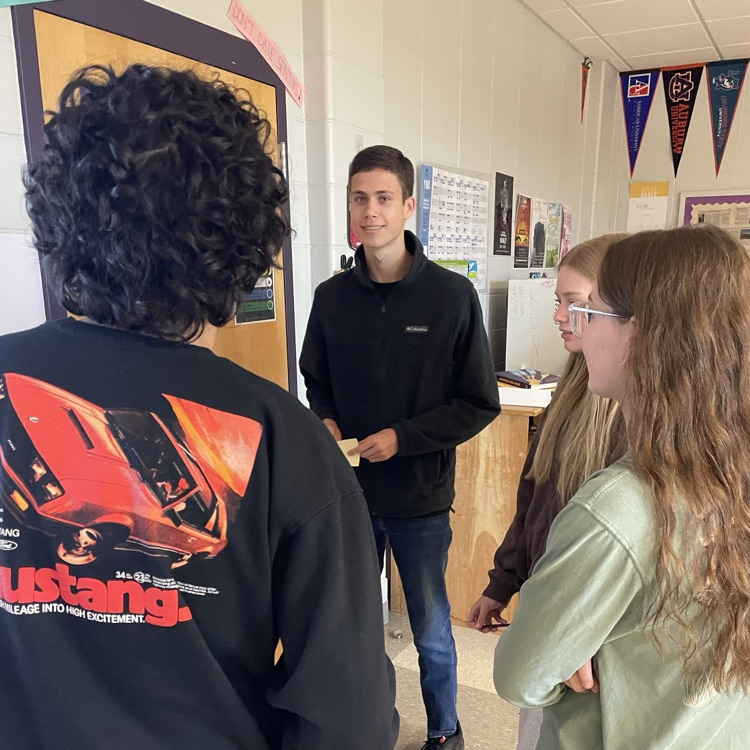 AP Lit students visited stations to discuss themes which will be found in Fences.  They had to come to a consensus as to if their group agreed or disagreed with the each statement. 