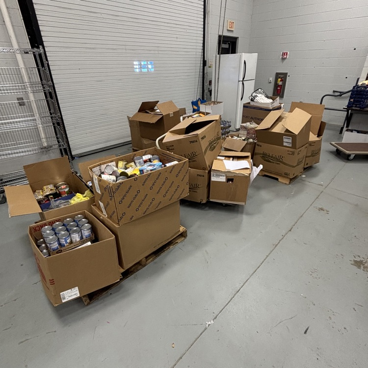 BHS collected 2500 canned goods 