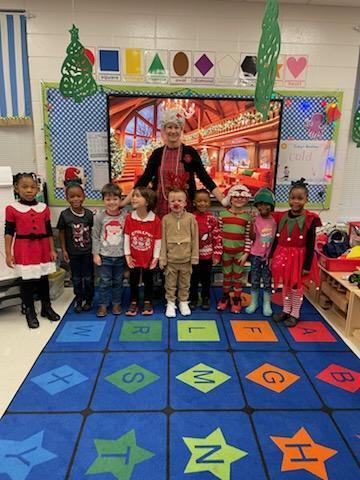 Christmas fun in Mrs. Reynold's classroom!!!