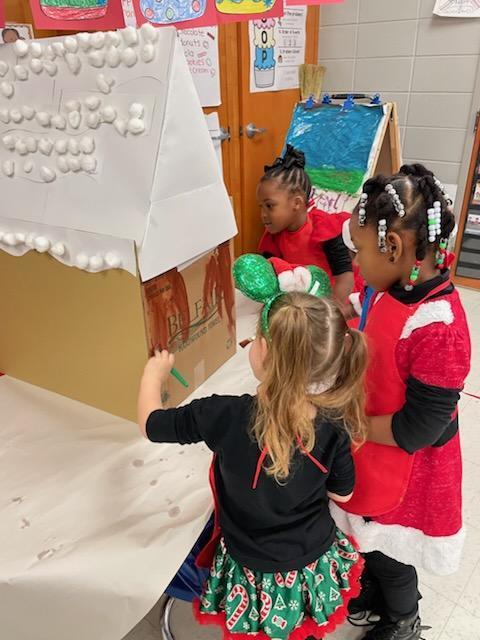 Christmas fun in Mrs. Reynold's classroom!!!