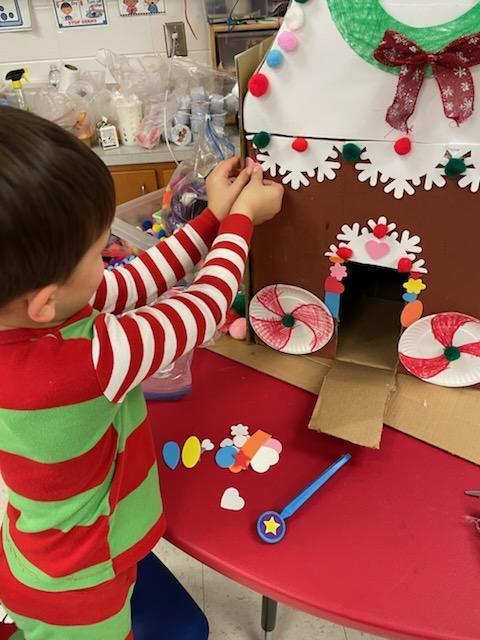 Christmas fun in Mrs. Reynold's classroom!!!