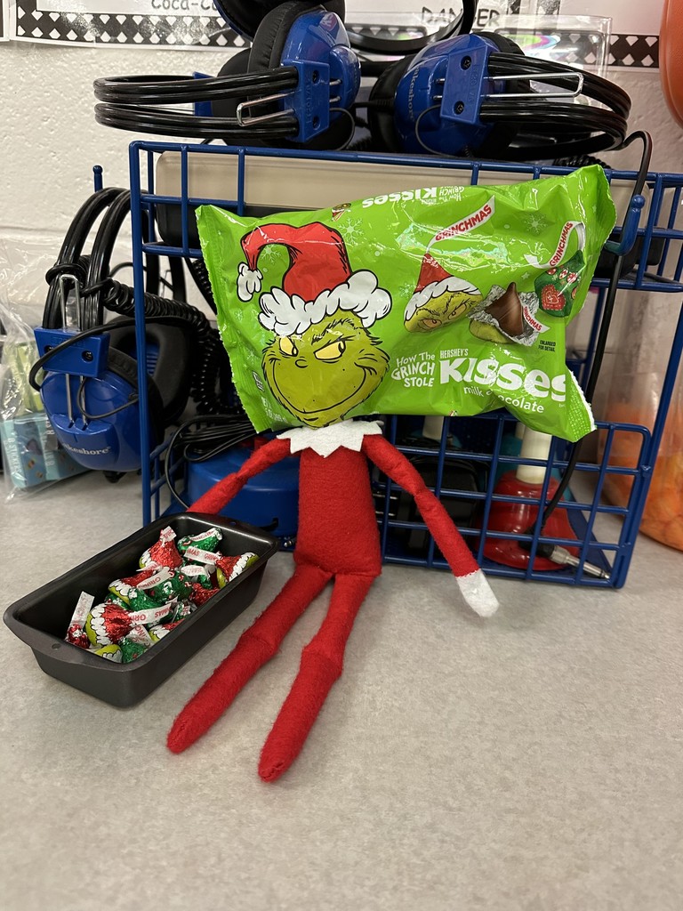 💚💚Grinch the elf brought Mrs. Mills and Miss. Carley’s class a fun treat today! 💚💚