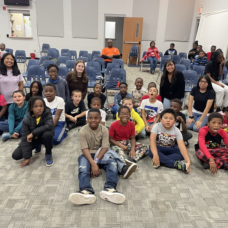 Anchor Club members Angelica DeJesus, Angie Dominguez, Anna Carnes, and Yuliana Avila-Hernandez delivered gifts at the Friendship House today. 