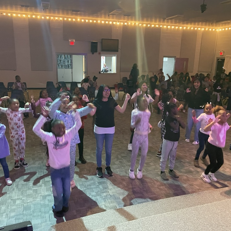 Anchor Club members Angelica DeJesus, Angie Dominguez, Anna Carnes, and Yuliana Avila-Hernandez delivered gifts at the Friendship House today. 