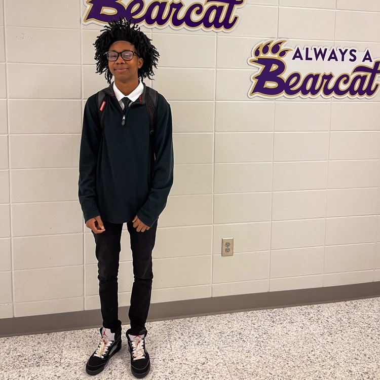 Our students sure looked nice on the first Quarter-zip Thursday. (Photo credits- Chloe Meredith)