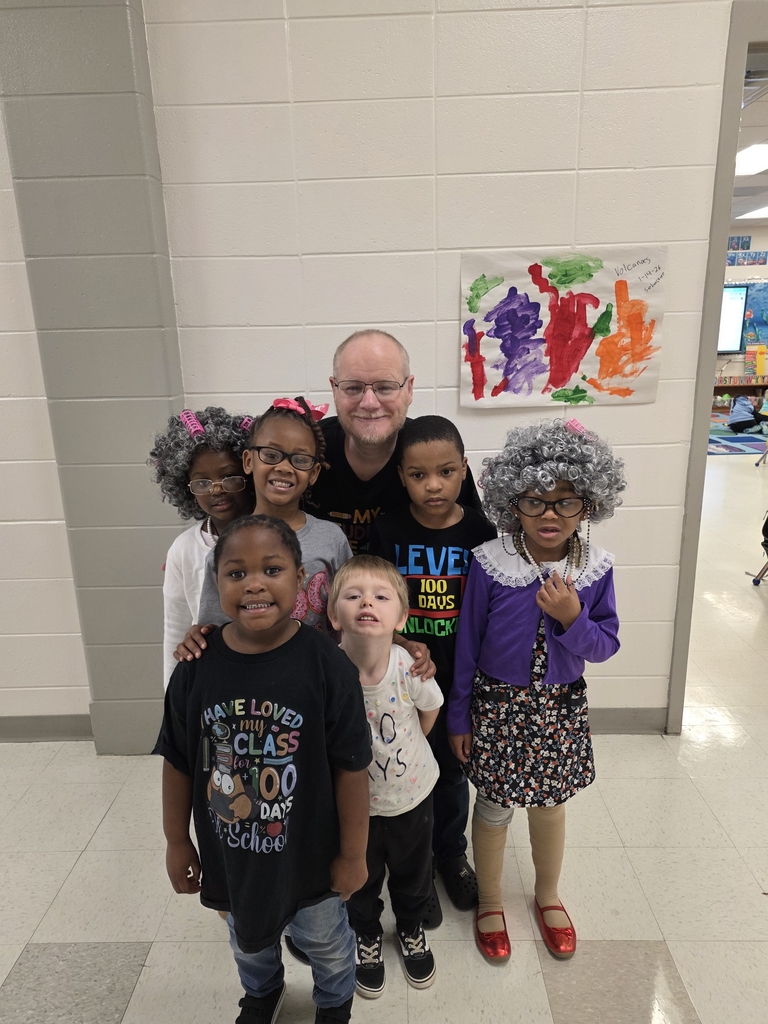 Mr. Alday's Class Celebrating  100 Days of school!!!