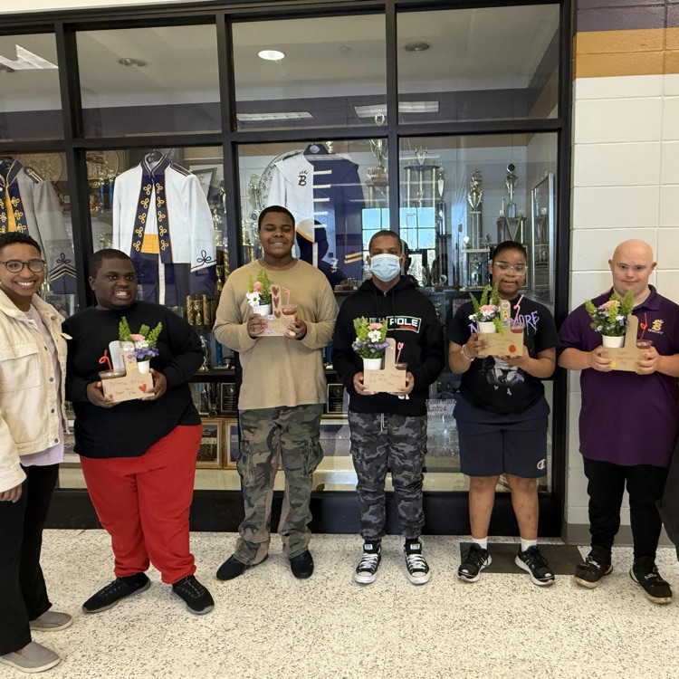 Bearcat Brew and Teas Too spread the love to staff last week at BHS.