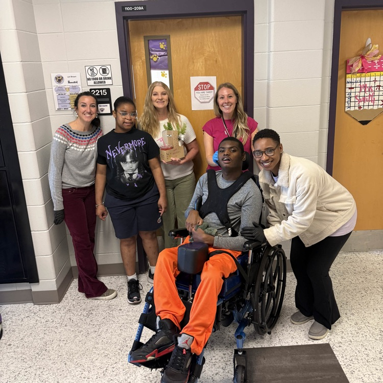 Bearcat Brew and Teas Too spread the love to staff last week at BHS.