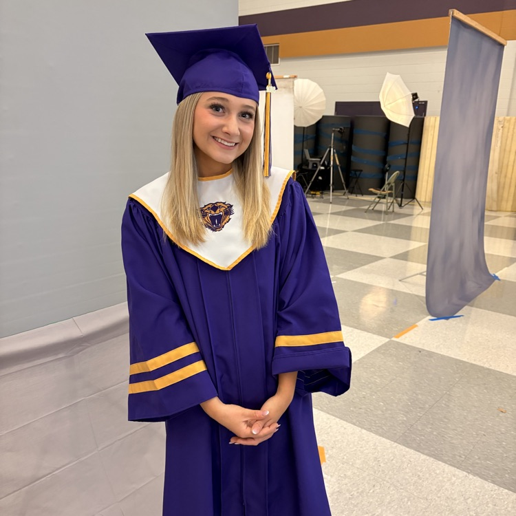 Seniors took their cap and gown pictures today- graduation is getting closer. 