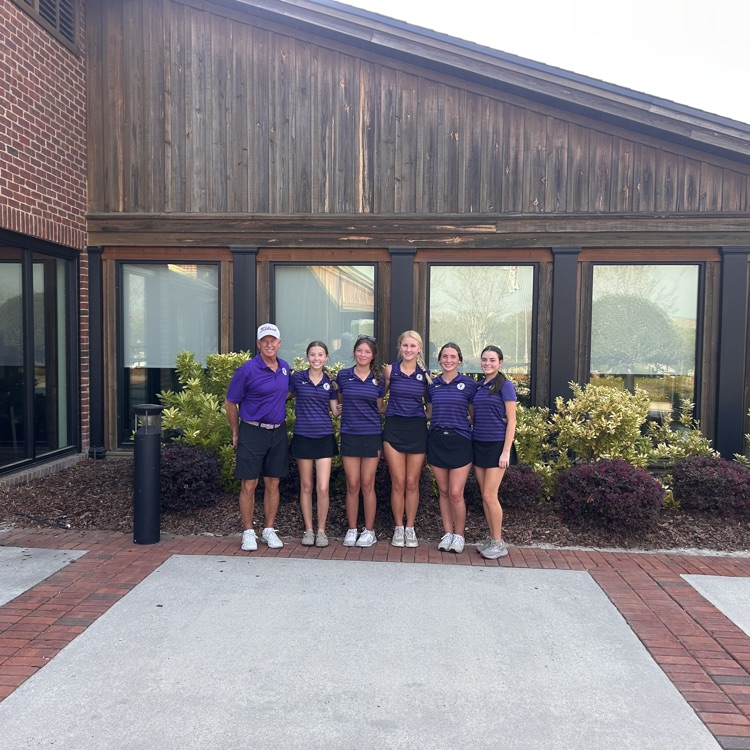 Lady Cats at Kinderlou