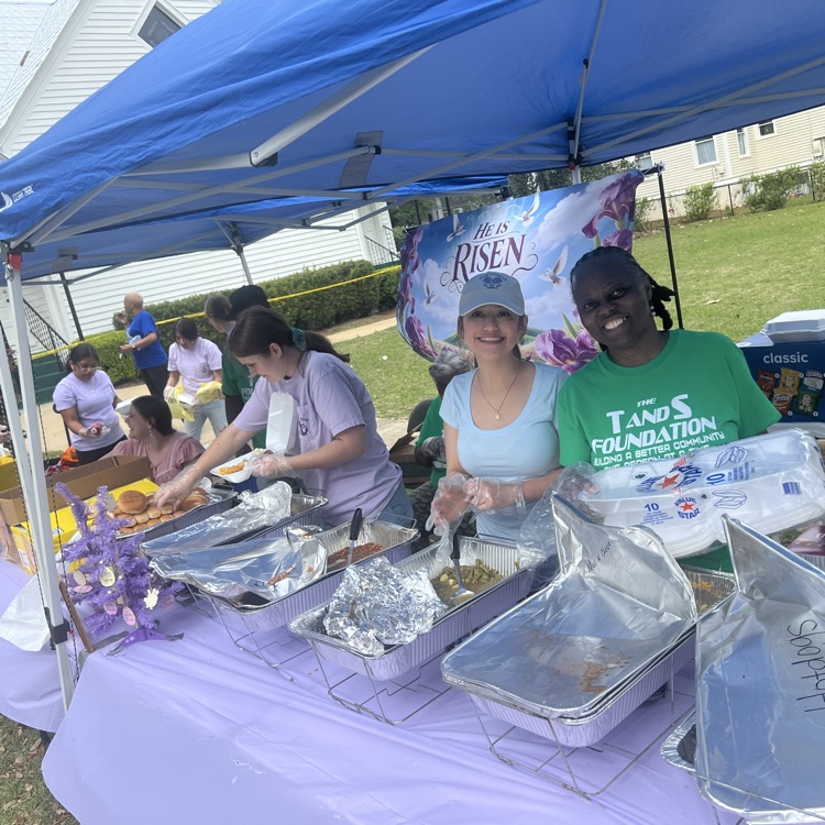 Anchor Club members helped with the Community Egg Hunt and Feed at St John's Episcopal Church. 