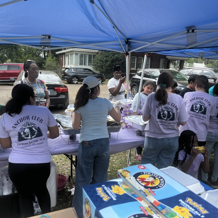 Anchor Club members helped with the Community Egg Hunt and Feed at St John's Episcopal Church. 