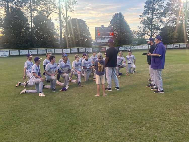 Cats go on the road and beat Cairo 7-6 at Jackie Robinson Field! ⚾️ It’s Port City Magic!