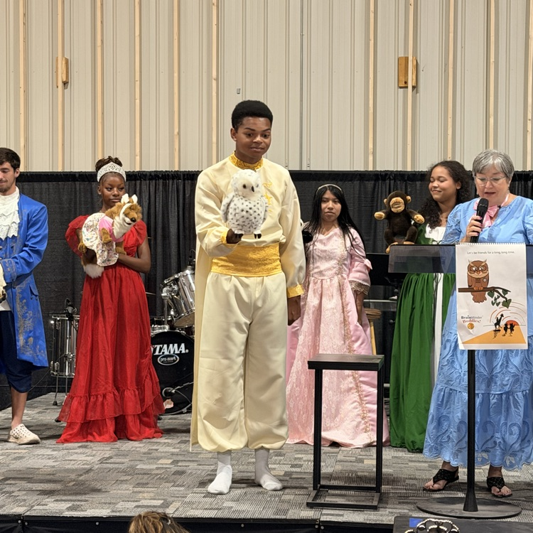 During today Princesses and Pancakes breakfast, Anchor Club members and Pilot Missy Belcher presented a BrainMinders puppet show to stress the importance of brain safety- one of Anchor and Pilot's initiatives. 