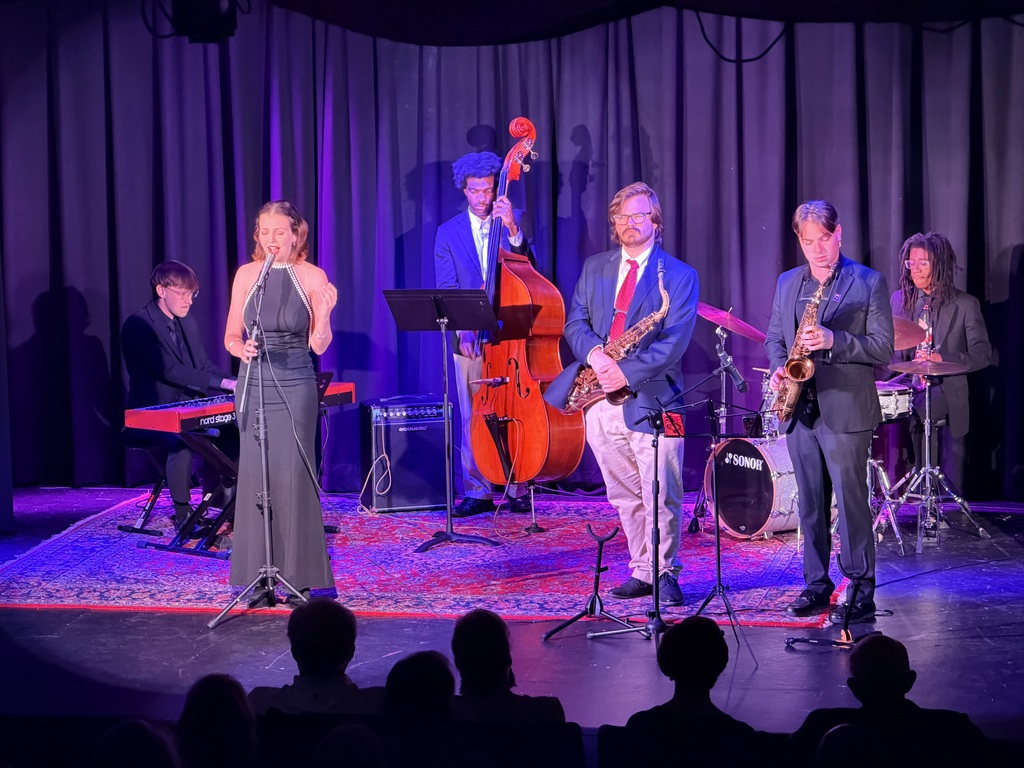 Sarah Langdon & Band