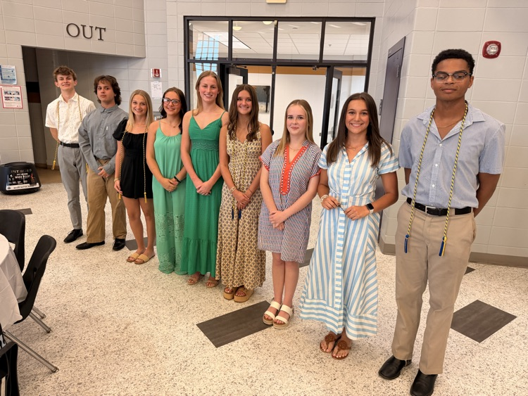 The Anchor Club celebrated outgoing officers and installed new officers for the 2026-2027 school year.   