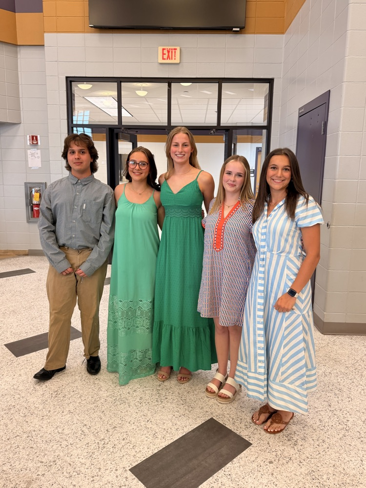 The Anchor Club celebrated outgoing officers and installed new officers for the 2026-2027 school year.   