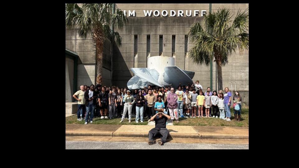 POD 8.3 in front of the Jim Woodruff Dam