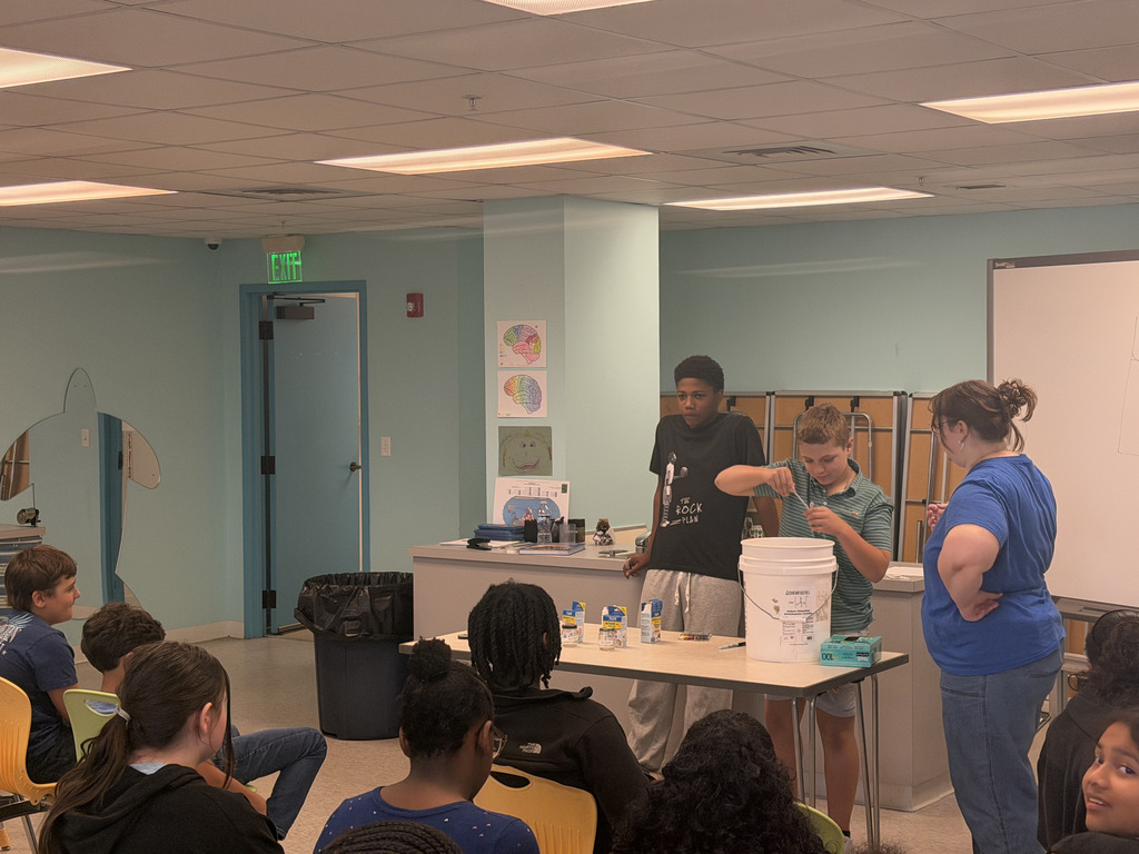 Pod 6.2 dove deep into earth science today at the Flint River Aquarium!  Students lab testing water. 