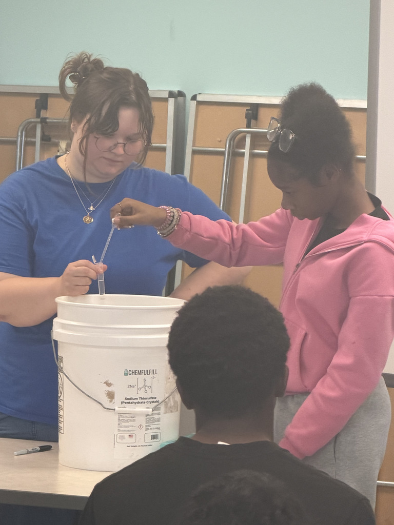 Pod 6.2 dove deep into earth science today at the Flint River Aquarium! Students testing water during the field trip. 