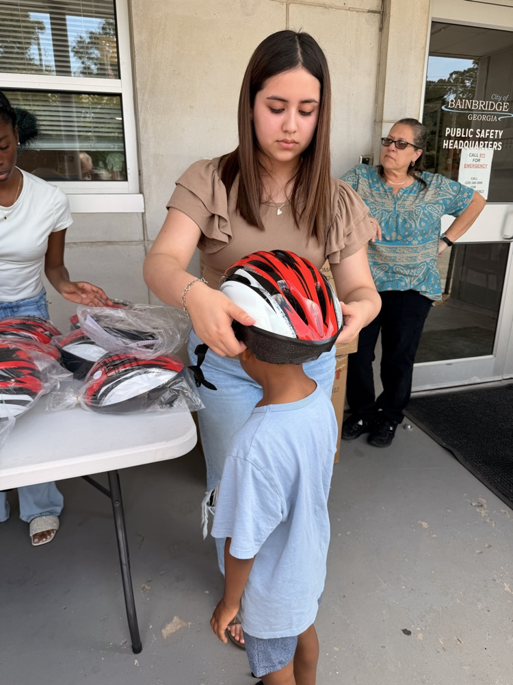 The Anchor Club partnered with the Pilot Club and Bainbridge Public Safety to distribute helmets as part of their brain safety initiative: